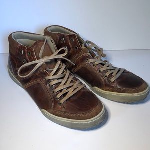 Steve Madden Mid Top Leather Sneaker